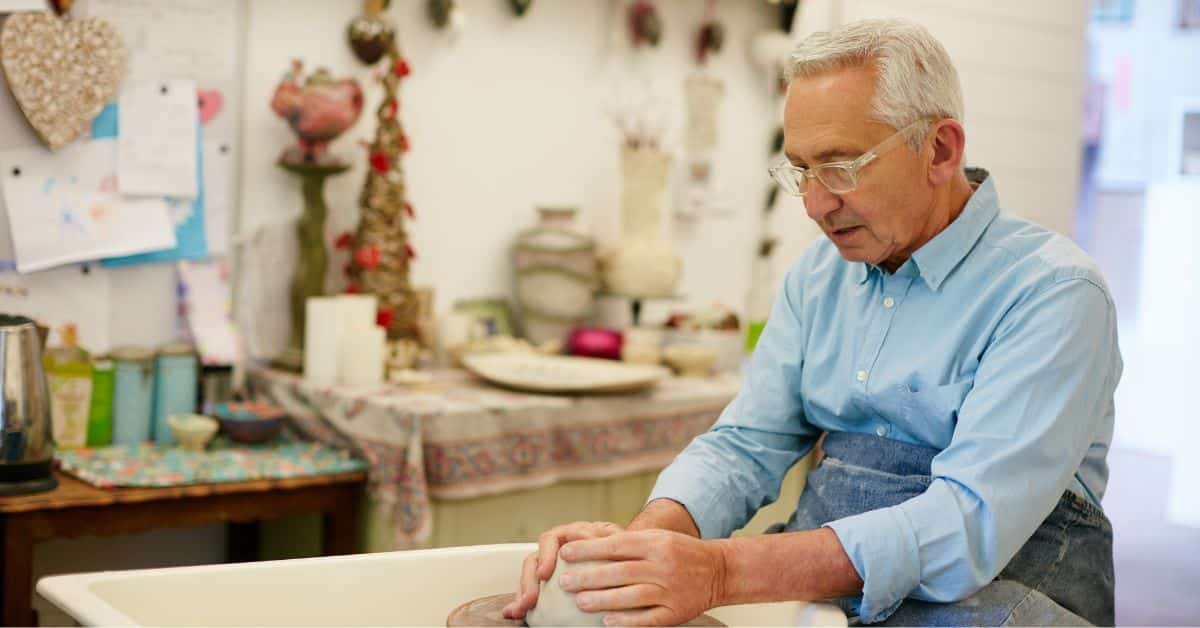Senior Assisted Living: Trade Chores For Hobbies 3 Seniors In Senior Assisted Living